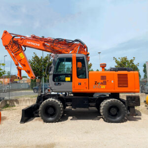 Колёсный экскаватор Hitachi